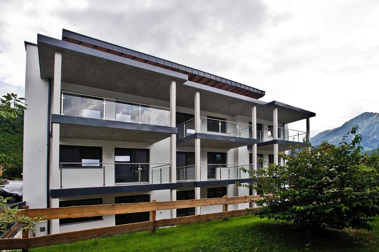Apartment In Neukirchen With A Carport Neukirchen am Großvenediger Exteriör bild