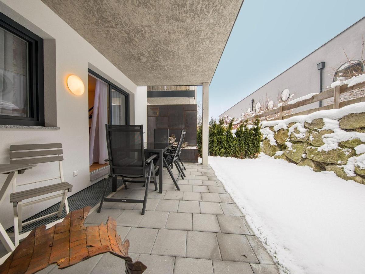 Apartment In Neukirchen With A Carport Neukirchen am Großvenediger Exteriör bild