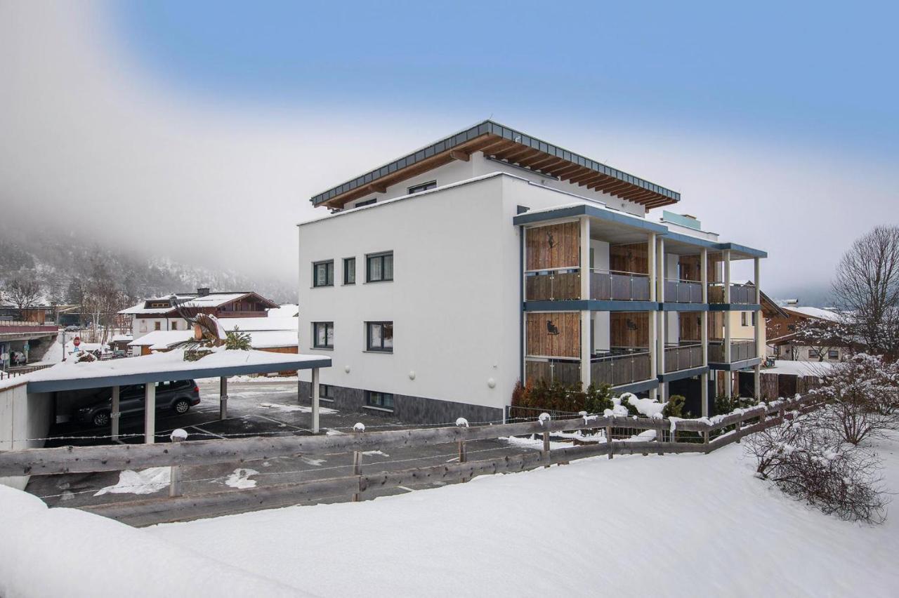 Apartment In Neukirchen With A Carport Neukirchen am Großvenediger Exteriör bild